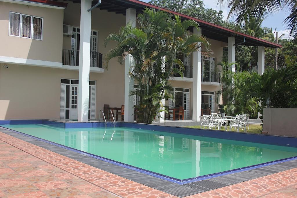 Grand 7 Hotel Thalawathugoda Talawatugoda Luaran gambar